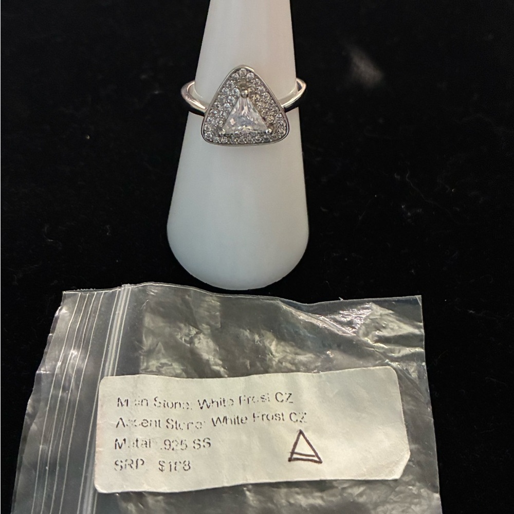 Triangular Silver Ring With White Cz - image 2
